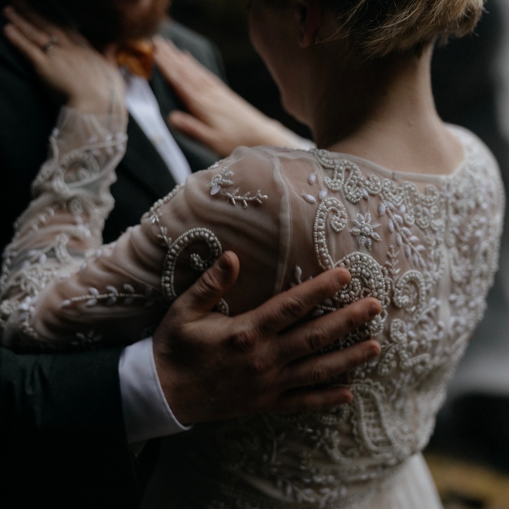 BHLDN Discontinued Sinclair 10 Beaded Bodice Wedding Gown